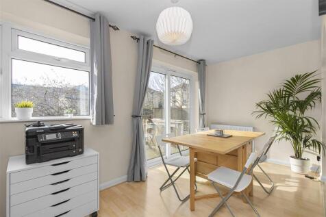 Dining Area.jpg