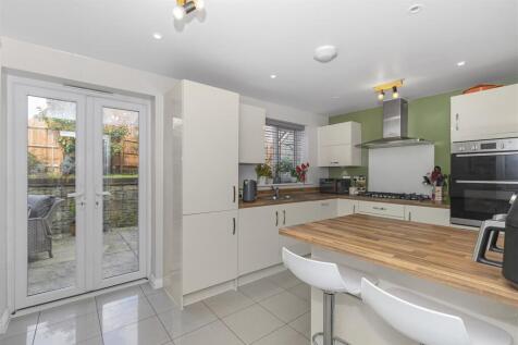 Kitchen Breakfast Room.jpg