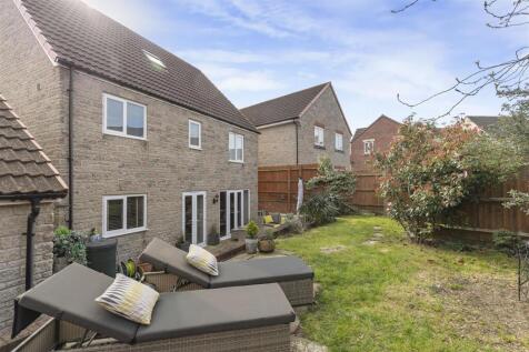 Rear Garden 3.jpg