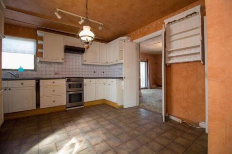 Kitchen 1_edited.jpg
