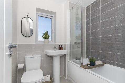 Bathroom.jpg
