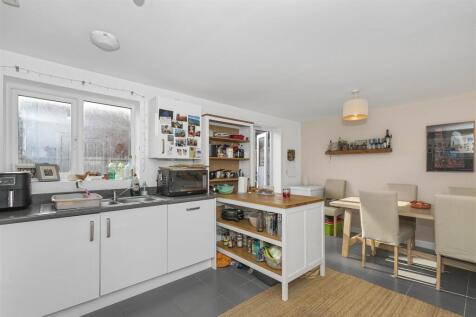 Kitchen Diner 2.jpg