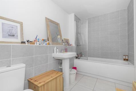 Bathroom.jpg