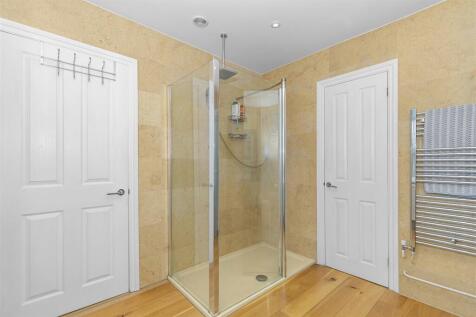 En-Suite b.jpg
