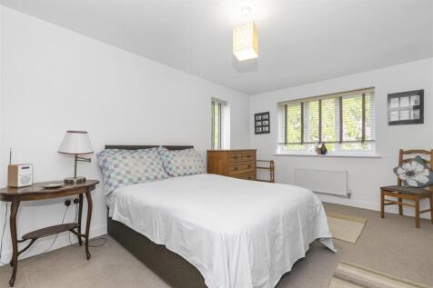 Bedroom 2.jpg