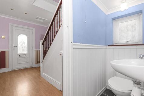 Hall WC.jpg
