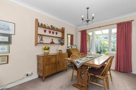 Dining Area.jpg