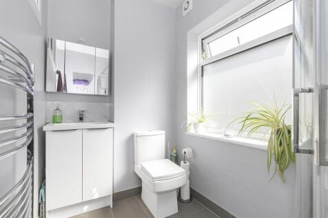 Shower 1.jpg