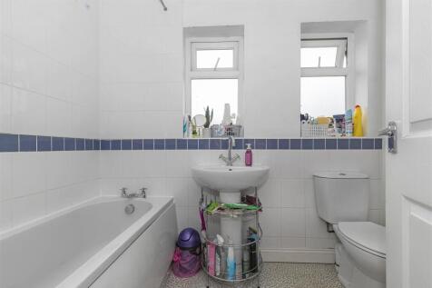 Bathroom.jpg