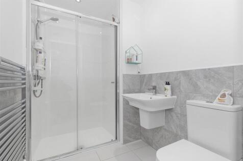 Ensuite.jpg