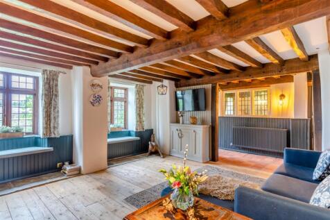 8580225-interior31.jpg