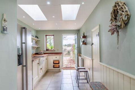 8580225-interior29.jpg