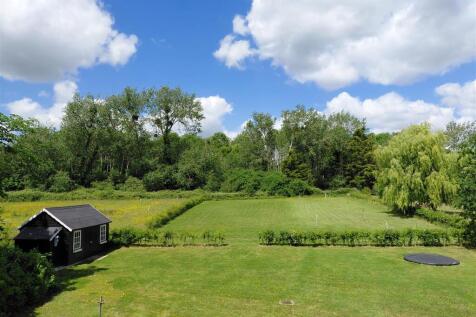 Back garden from house - sunny.jpg
