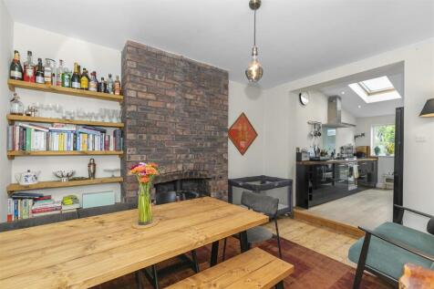 Dining Lounge.jpg