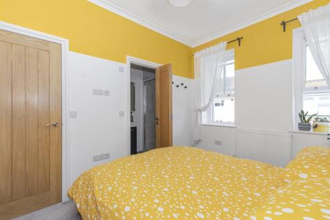 Bed 1,1.jpg