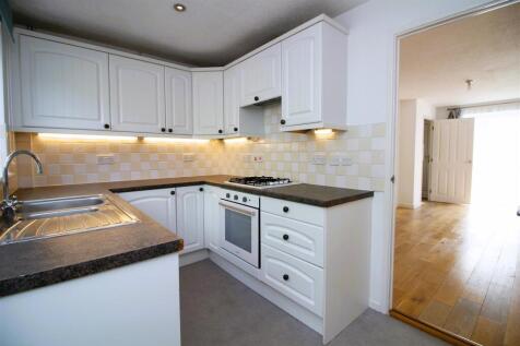 Kitchen 2.JPG