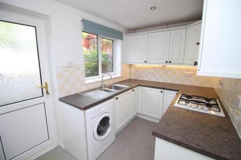 Kitchen 1.JPG