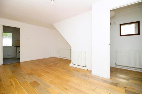 Lounge 2.JPG