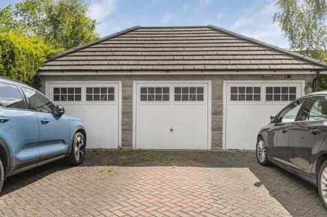 Garage &amp; Parking.jpg