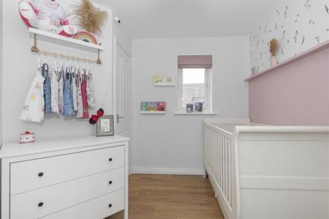 Bedroom 4.jpg