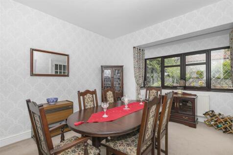 Dining Room.jpg
