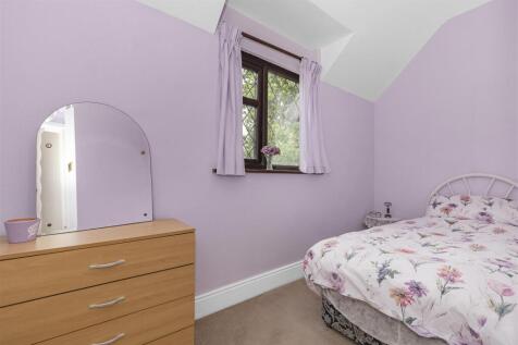 Bed 3.jpg