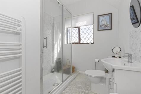 Ensuite.jpg