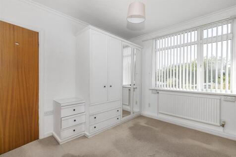Bedroom 2.2.jpg