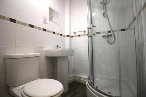 Ensuite.JPG