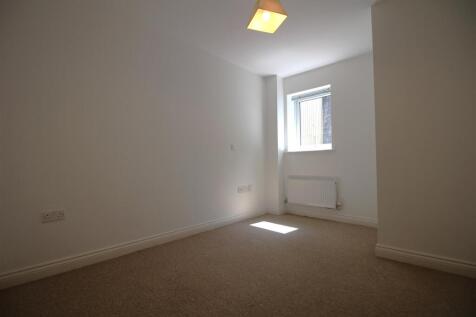Bedroom 2.JPG