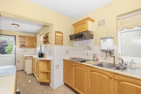 Kitchen 1.jpg
