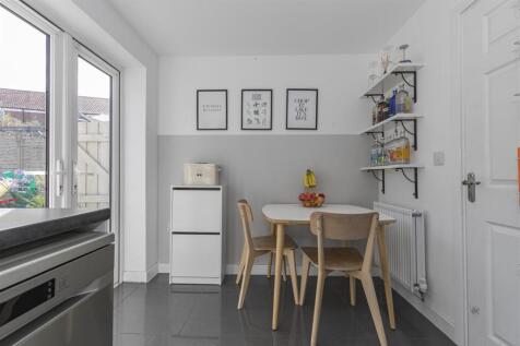 Dining Area.jpg