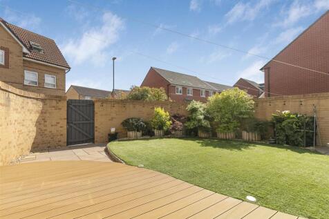 Rear Garden 2.jpg
