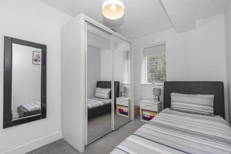 Bedoom 3.1.jpg
