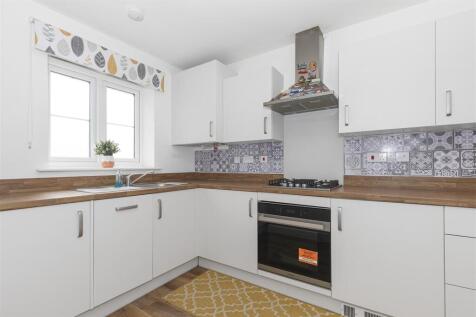 Kitchen 1.jpg