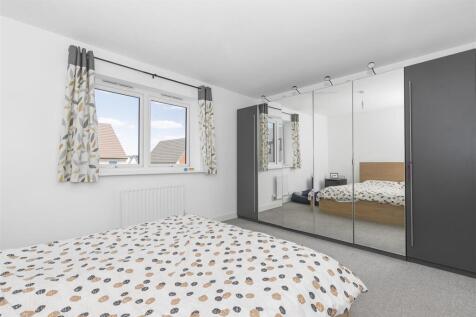 Bedroom 1.1.jpg
