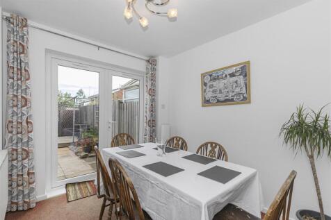 Dining Room.jpg