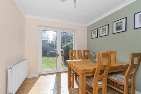 Dining Room.jpg