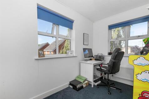 Bedroom 4.jpg