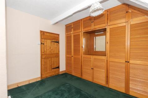 Bedroom 2.2.jpg