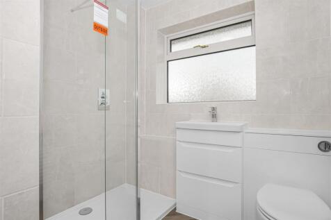Shower Room.jpg
