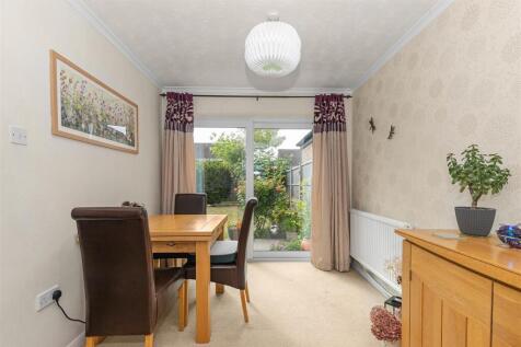 Dining Area.jpg