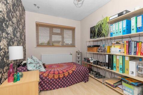 Bedroom 3.jpg