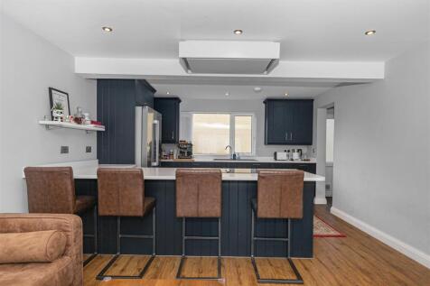 Breakfast Bar.jpg