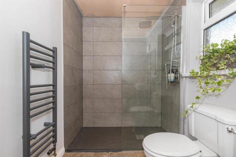 Shower Room 1.1.jpg