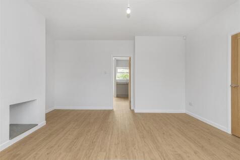 Lounge 3.jpg