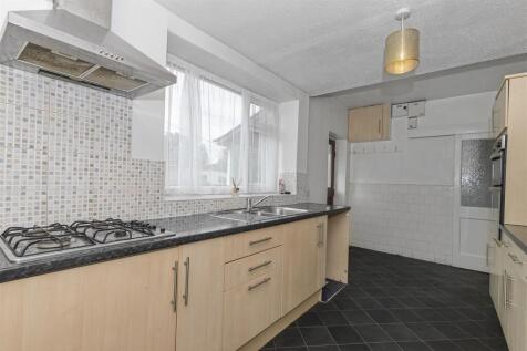 Kitchen 3.jpg