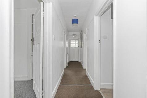 Hallway.jpg