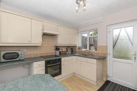 Kitchen 1.jpg