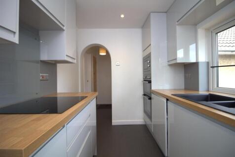 Kitchen 2 Edit.jpg